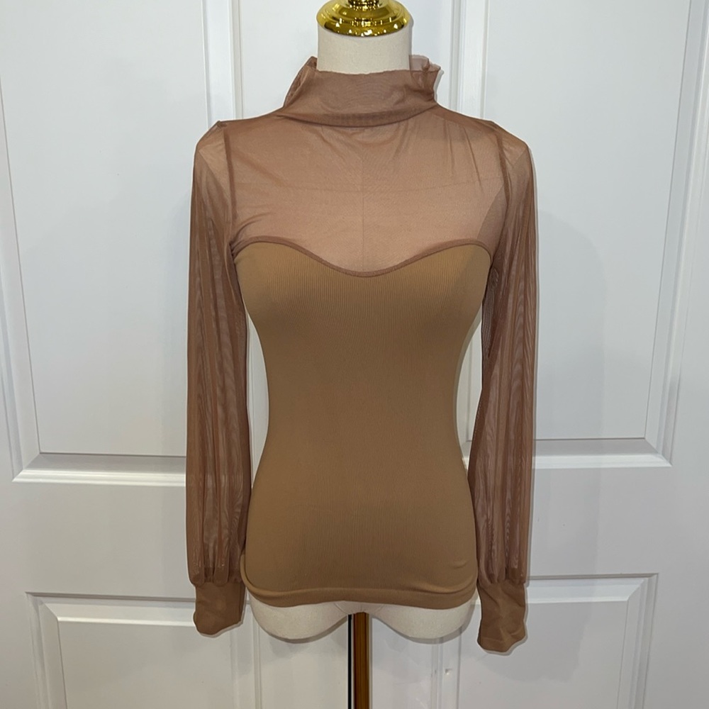 Brand new, no tags! Sexy, Flirty Top